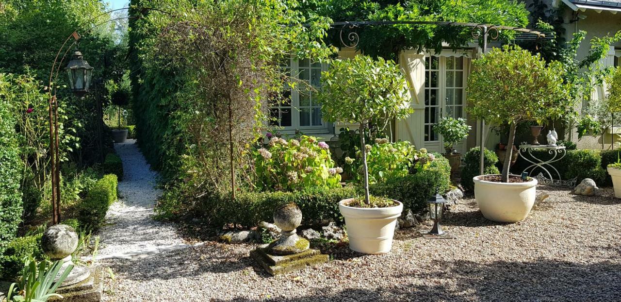 Chambres D'Hotes Jardin D'Ivoire Saint-Gervais-la-Forêt Exteriér fotografie